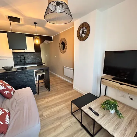 펜션 Louvre 2 렌스