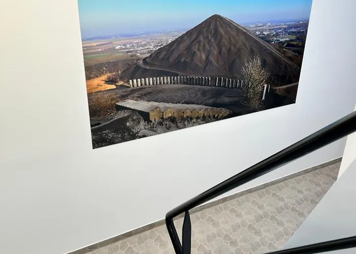 Louvre 2 Lens
